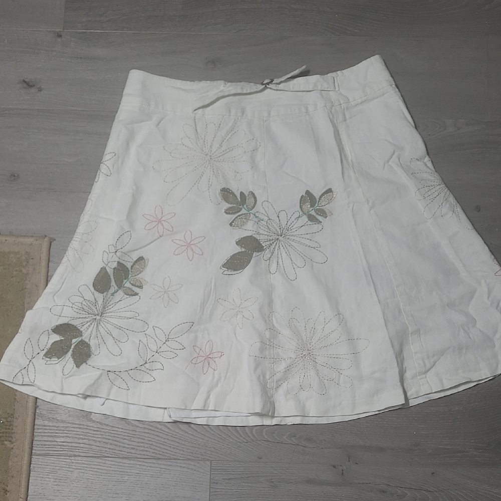 Tribal White A-Line Skirt with Green Leaf and Pale Pink Floral Details